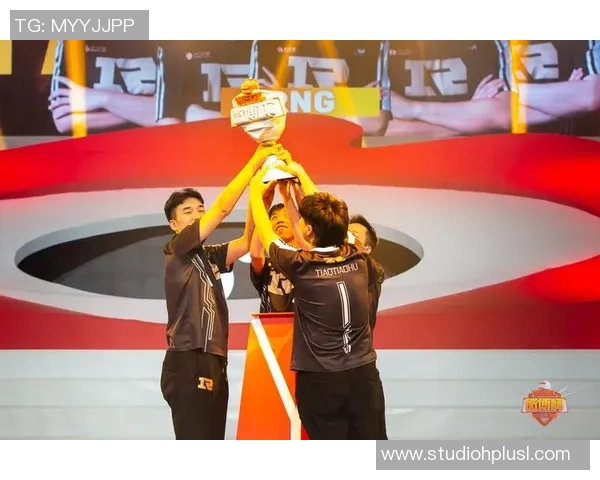 挑战者杯积分榜：RNG以52分领跑